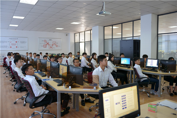 山东工程职业技术大学本科专业介绍(九)--软件工程 聚焦山东软件开发，培养应用型技术人才